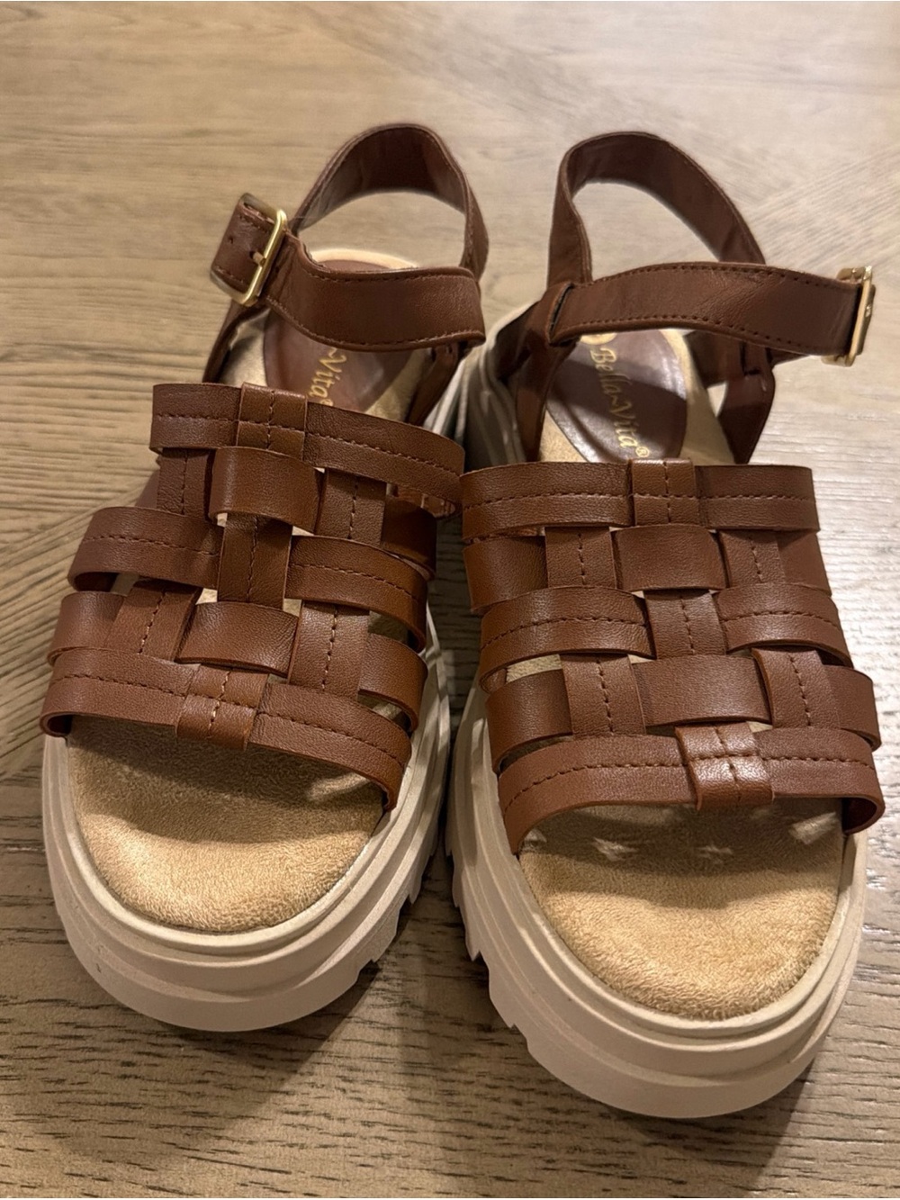 Bella Vita Womens Loni Lug Sole Open Toe Fisherman Sandals Black Size 6.5 - Picture 2 of 4